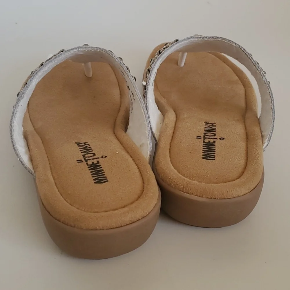 Minnetonka Sable Sandal - Picture 8 of 8